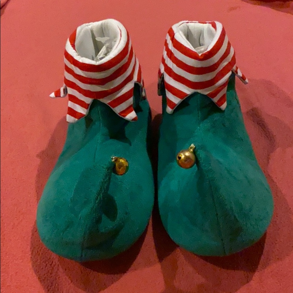 Elf House Slippers Size Large (9-10)